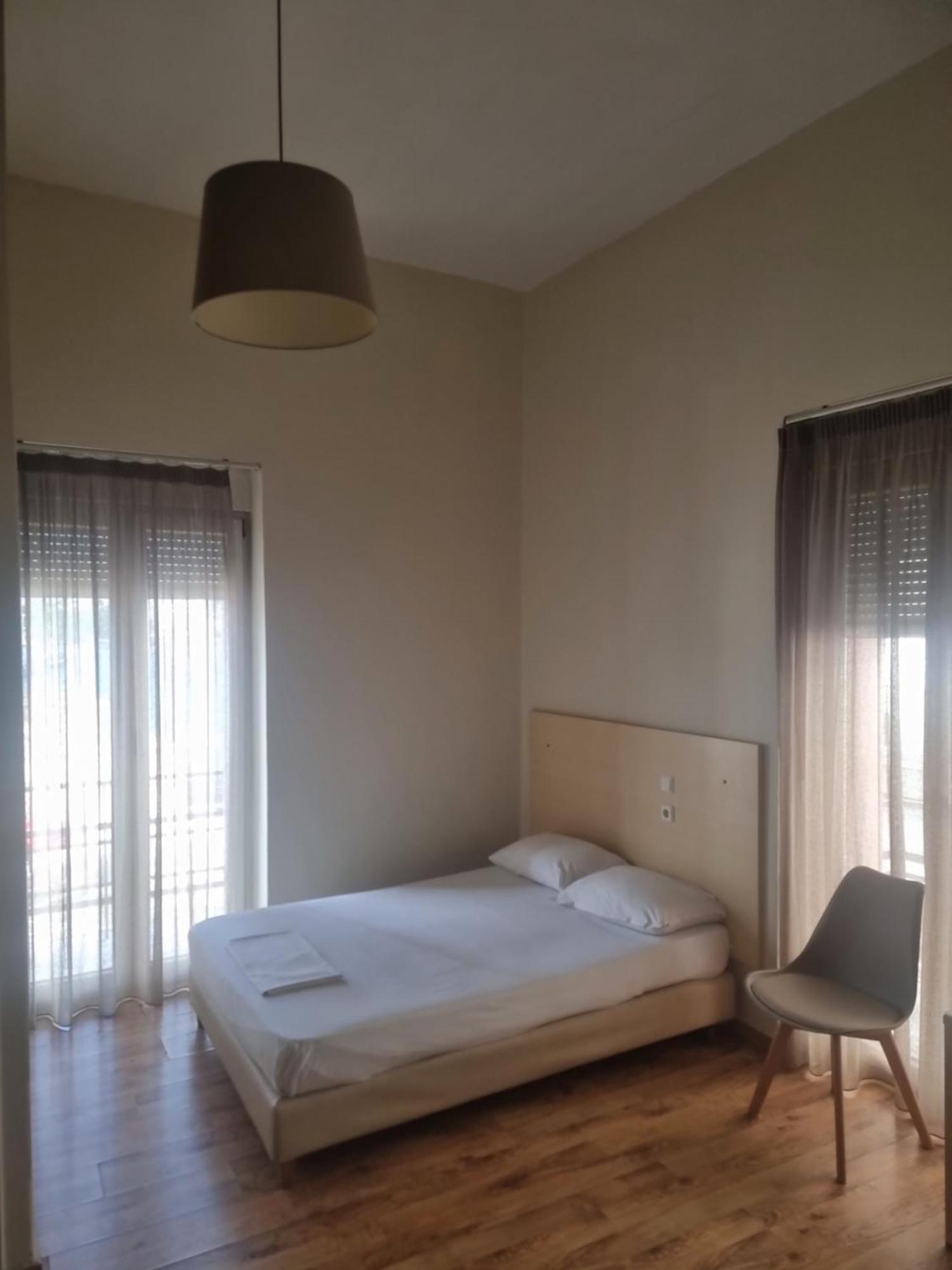 Kentrikon Hotel Chalkida Exterior photo