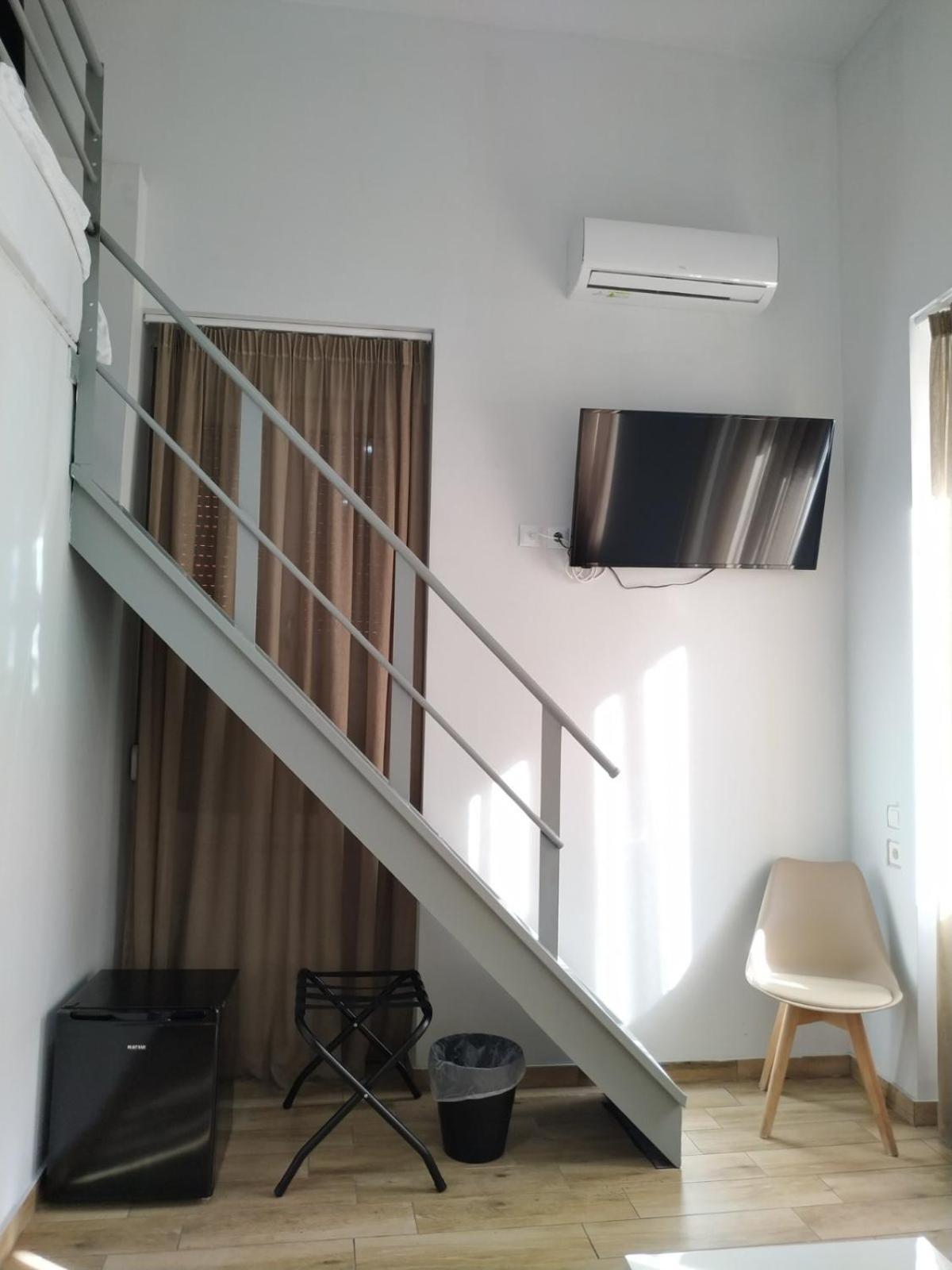 Kentrikon Hotel Chalkida Exterior photo