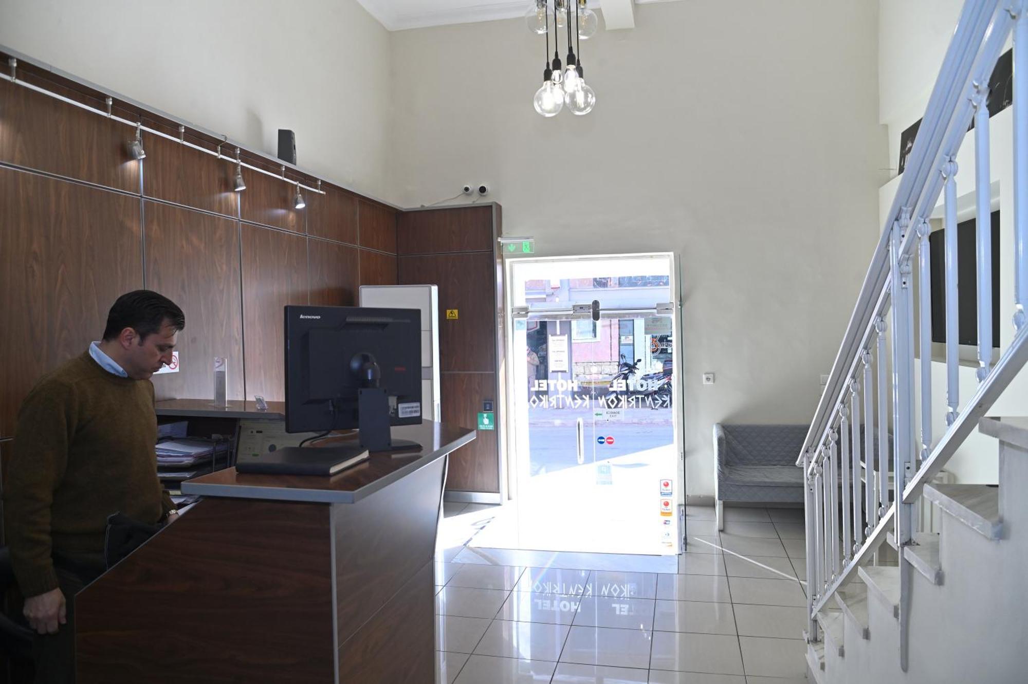 Kentrikon Hotel Chalkida Exterior photo
