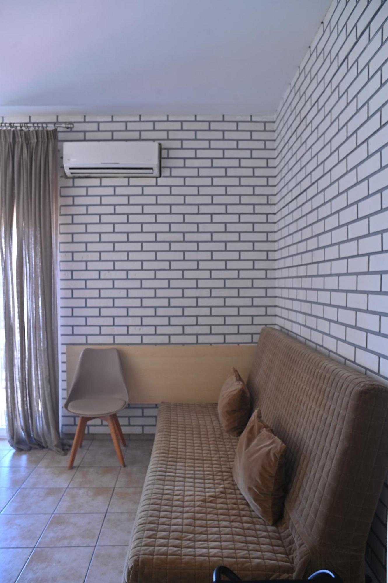 Kentrikon Hotel Chalkida Exterior photo