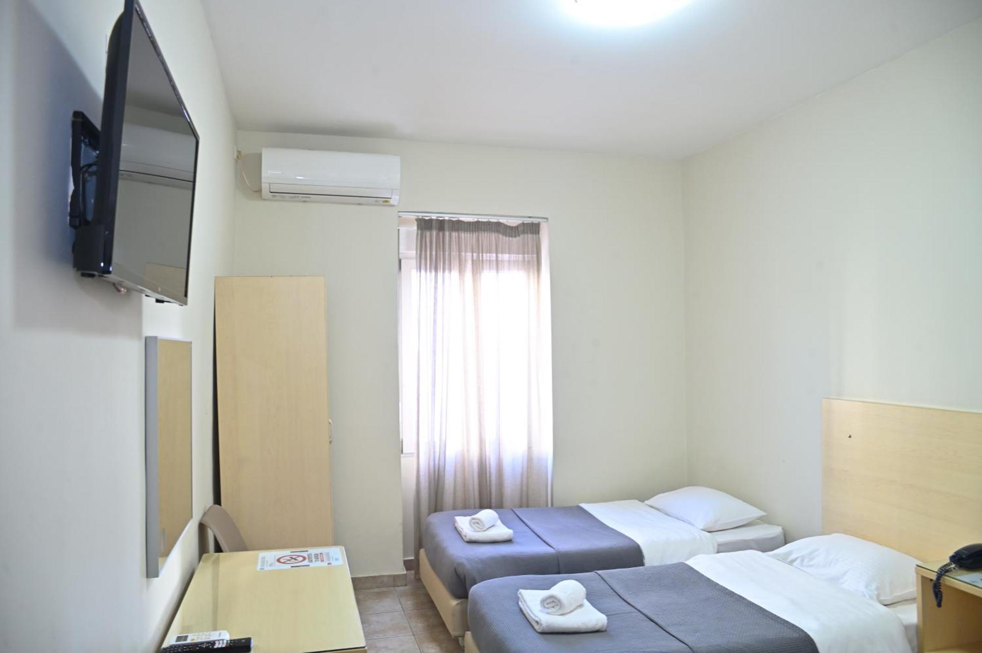 Kentrikon Hotel Chalkida Exterior photo